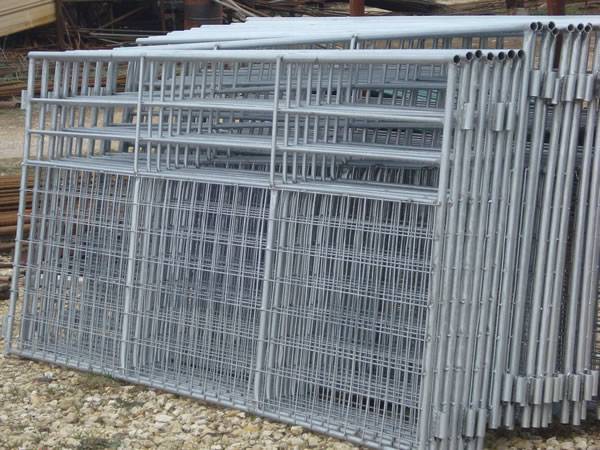 steel corral panel with steel plate